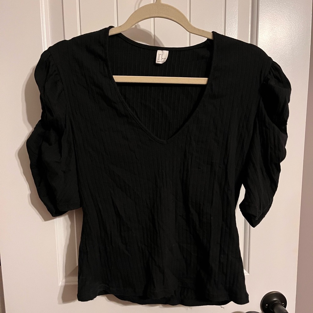 Puffy Sleeve V-Neck Top